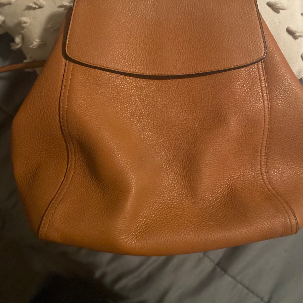 Tory Burch large purse - Picture 4 of 8